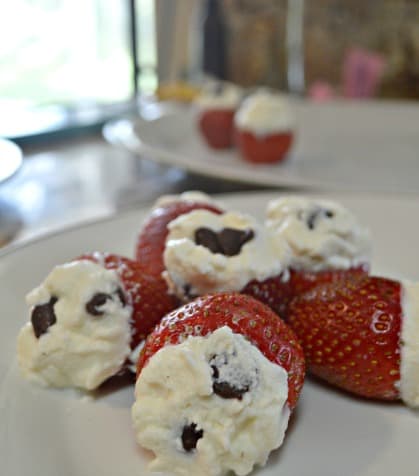 Chocolate Chip Stuffed Strawberries