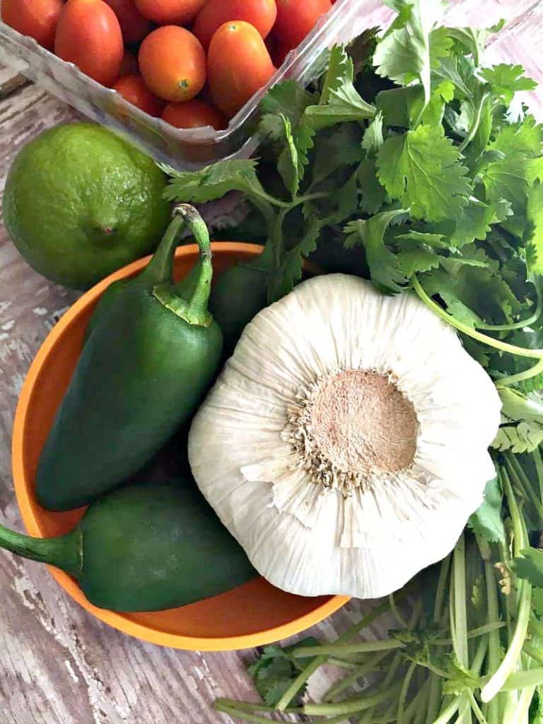 DIY Dia De Lo Muerto Inspired Centerpiece + Cilantro Jalapeño Sauce Recipe