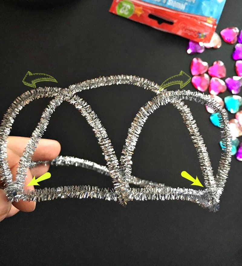 PIPE CLEANER CROWN