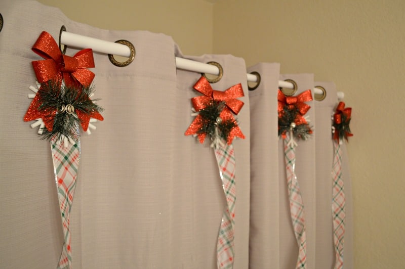 DIY Christmas Ornament Shower Curtain