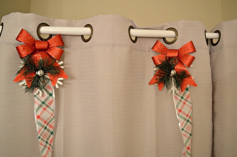 DIY Christmas Ornament Shower Curtain