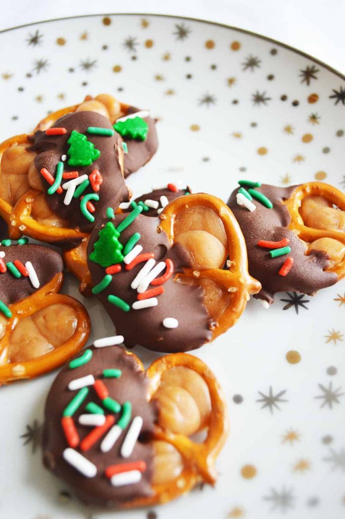 Christmas Caramel Pretzels