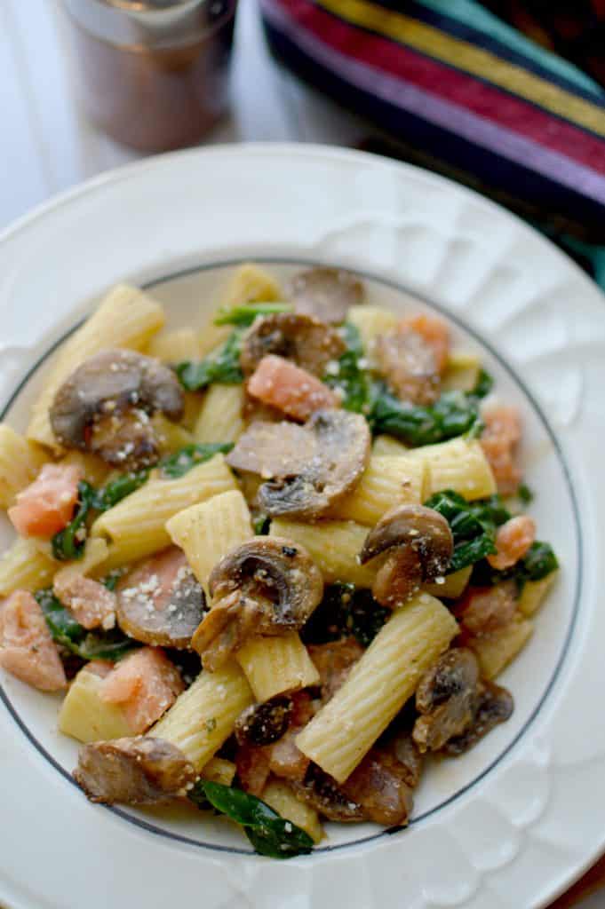 Cajun mushroom & spinach rigatoni