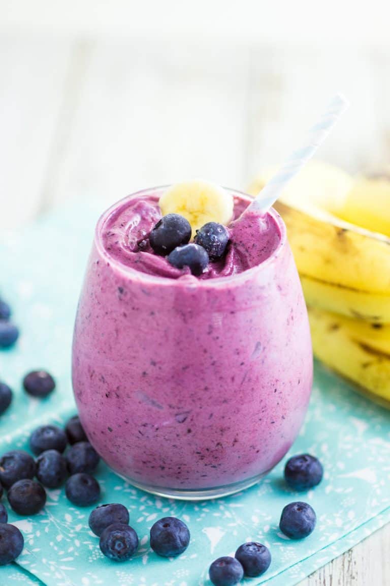 Blueberry Banana Smoothie 11