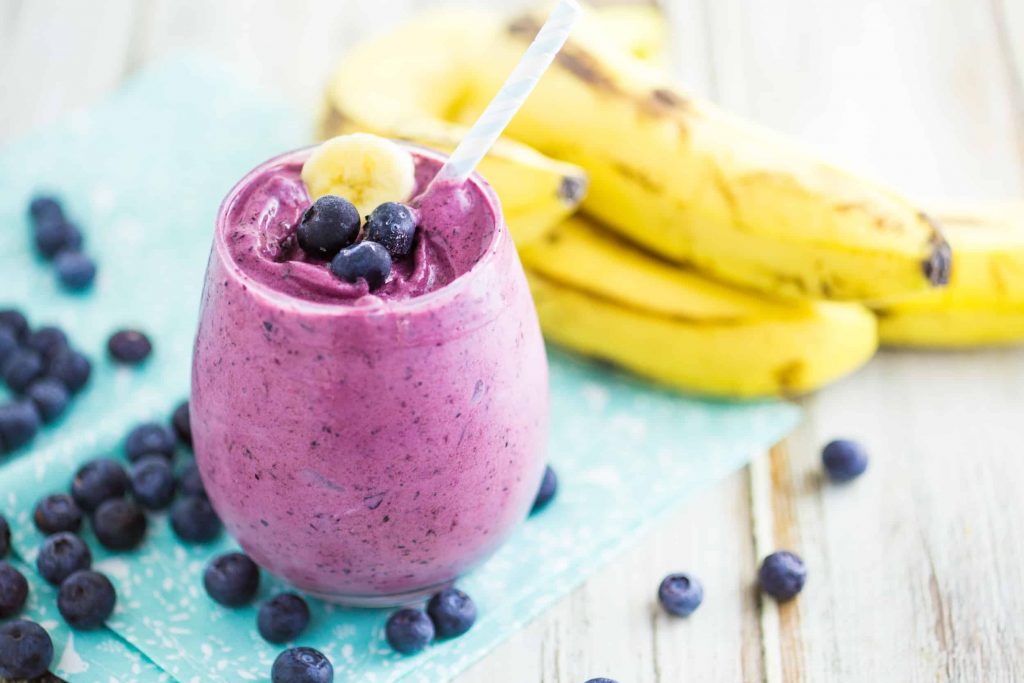 Easy Blueberry Banana Smoothie Recipe - Stylish Cravings