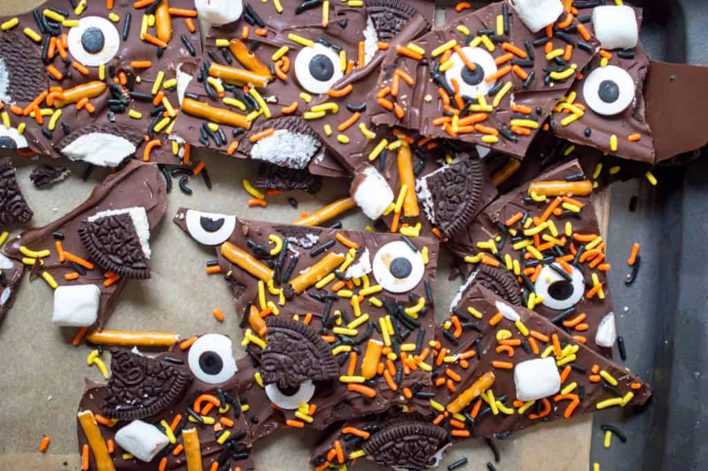 Easy To Make Halloween Bark