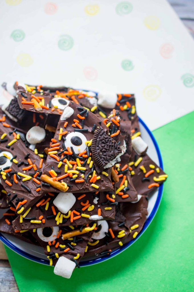 Easy To Make Halloween Bark