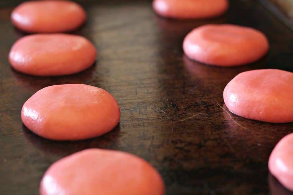 Three Ingredient Strawberry Cookies