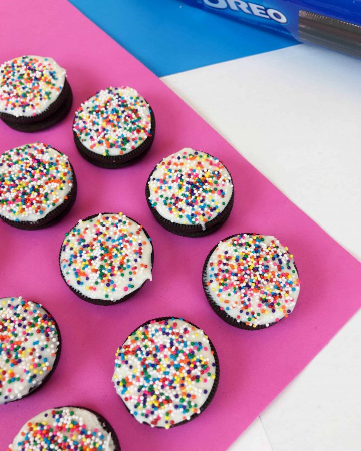 Chocolate Dipped Oreo Cookies