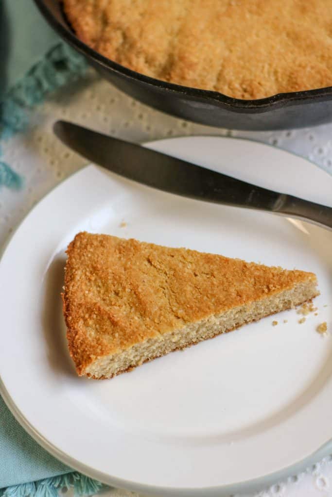 Easy Skillet Keto Cornbread