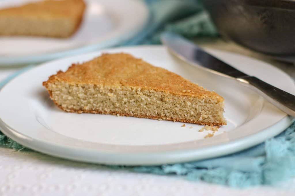 Easy Skillet Keto Cornbread