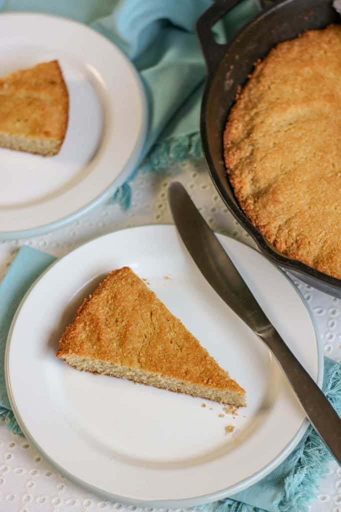 Easy Skillet Keto Cornbread