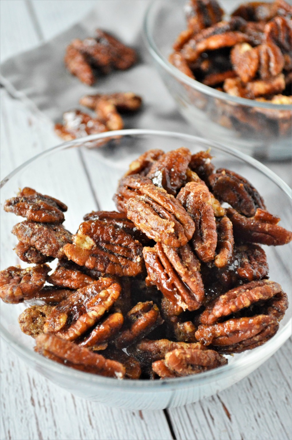 keto-candied-pecans-recipe-simple-low-carb-dessert-stylish-cravings