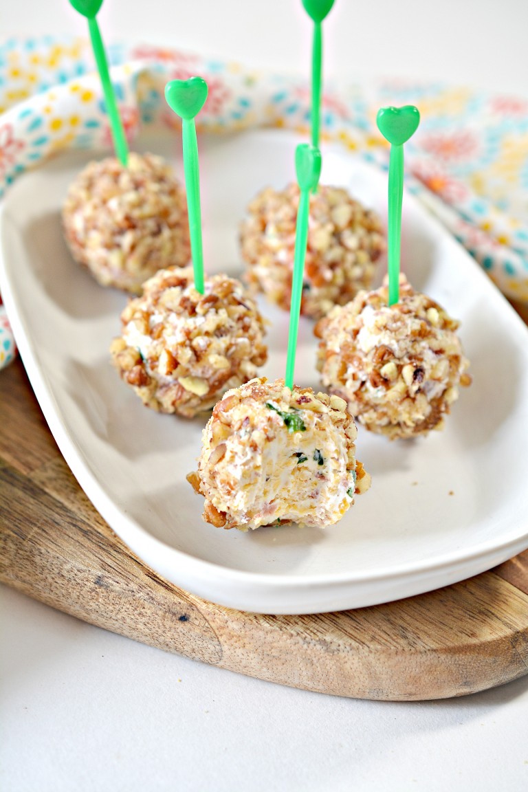 Mini Keto Cheese Balls With Bacon and Pecan Stylish Cravings
