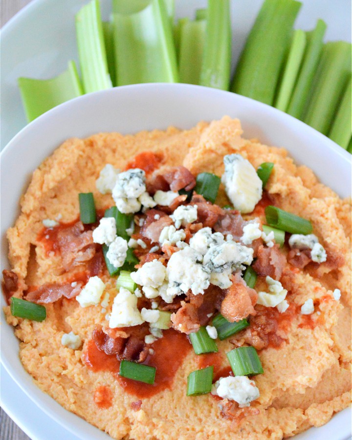 Low-Carb Buffalo Cauliflower Hummus