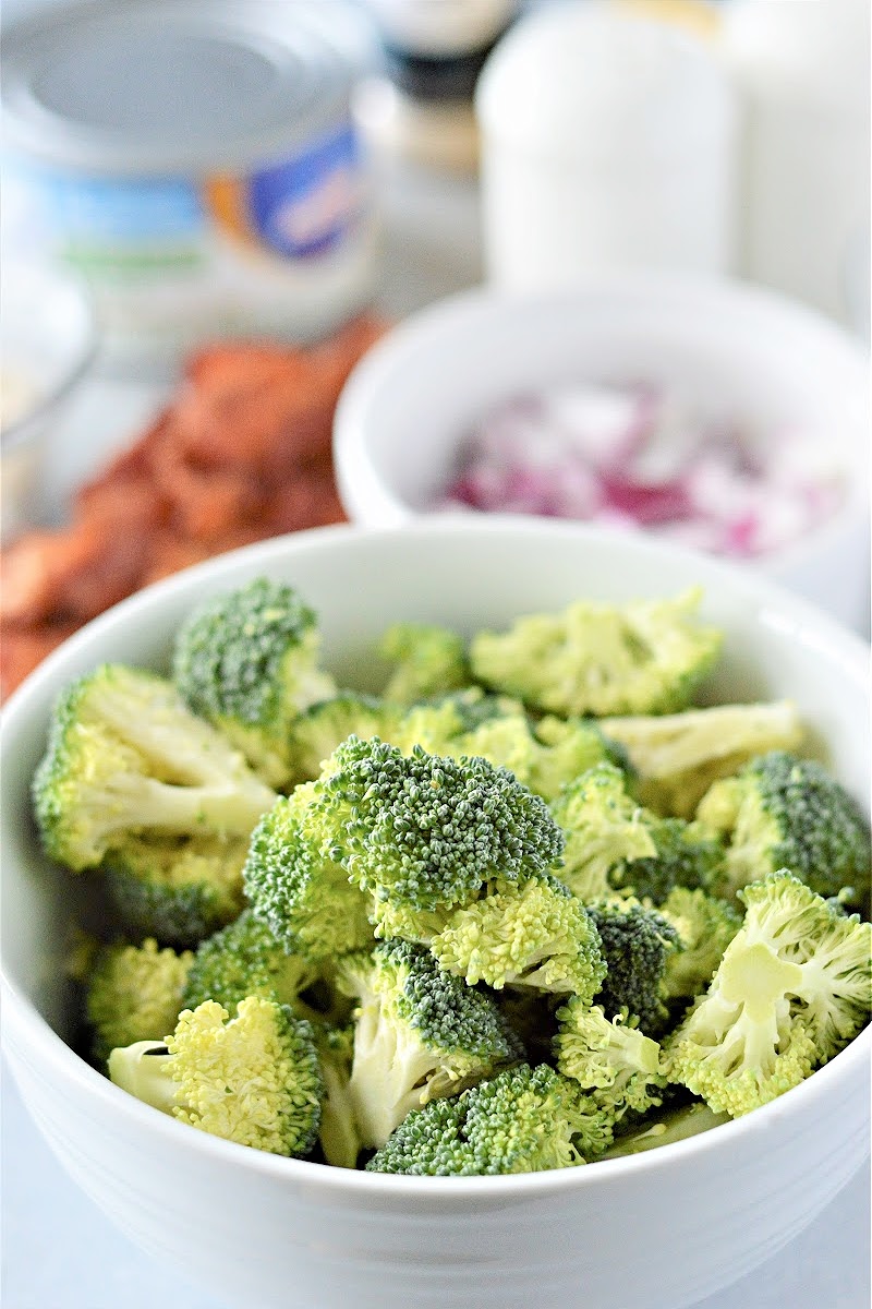 Low Carb Chicken Broccoli Salad