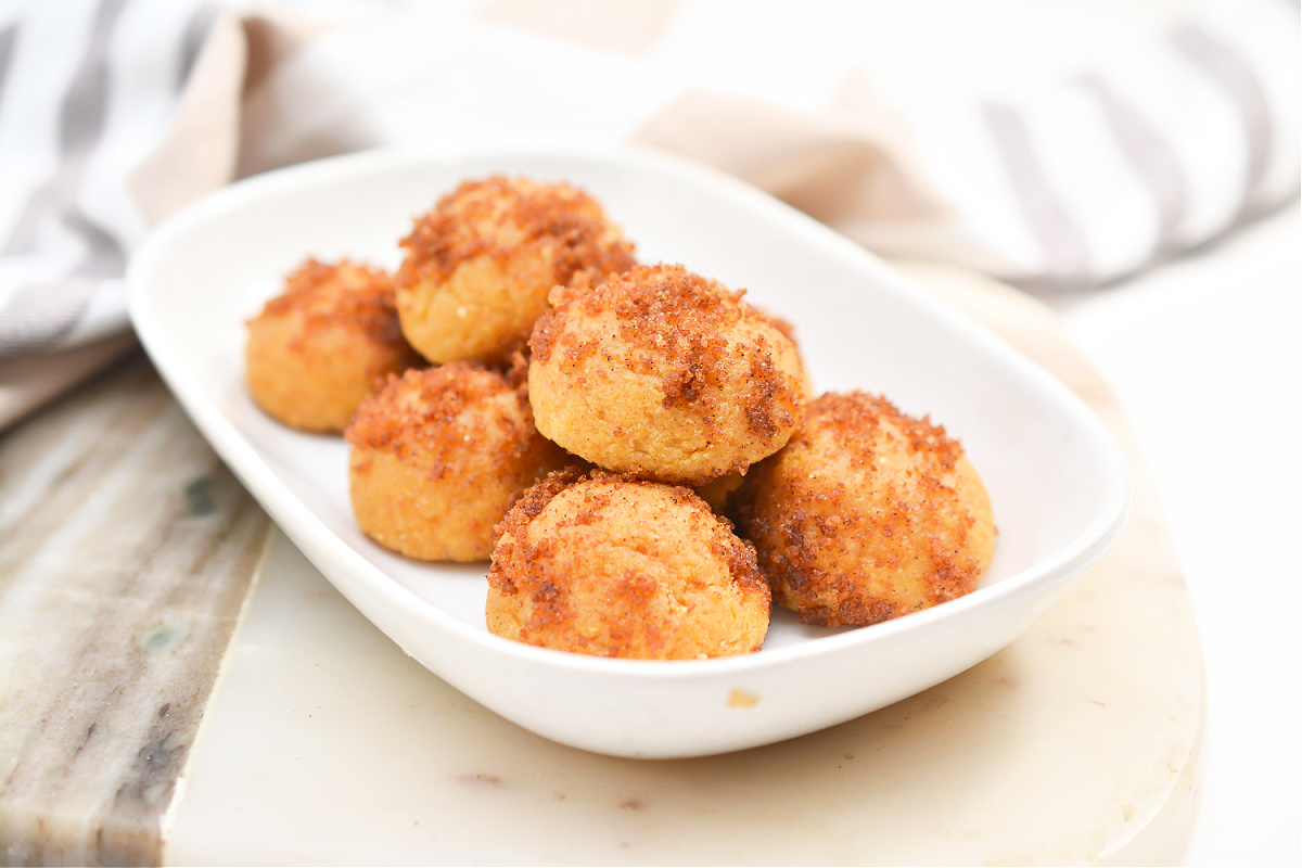 Keto Pumpkin Spice Donut Holes