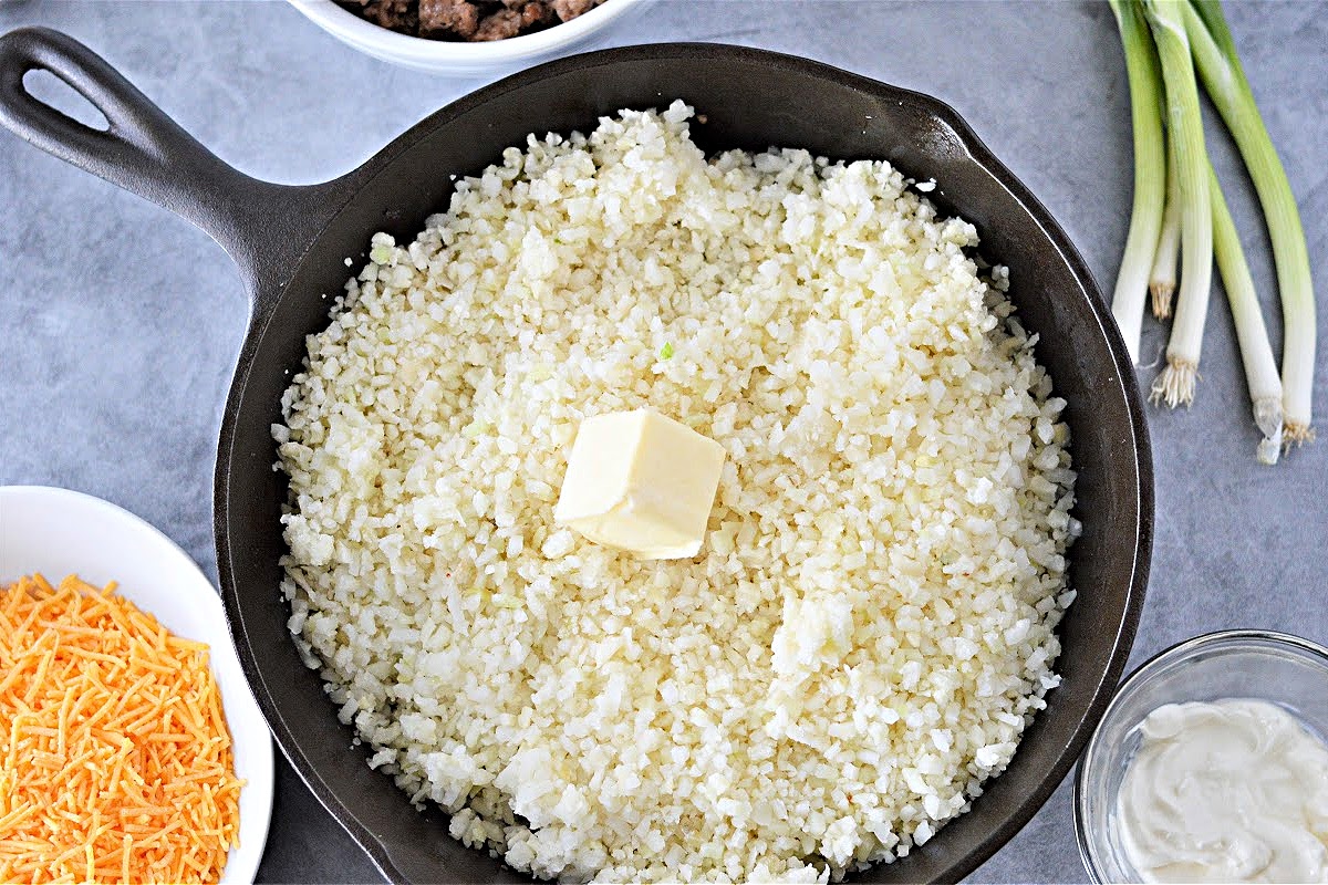 Keto Cheesy Cauliflower Rice With Sausage