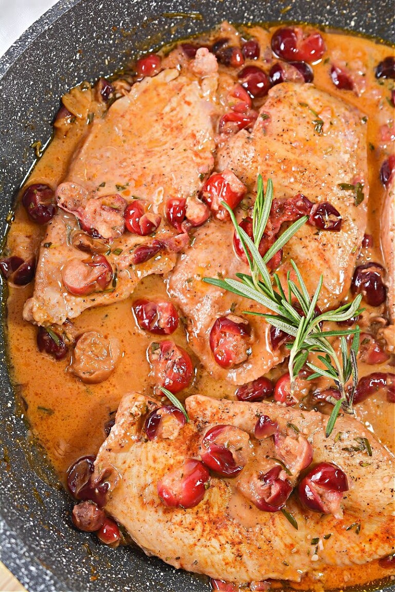 Creamy Keto Cranberry Rosemary Chicken Skillet