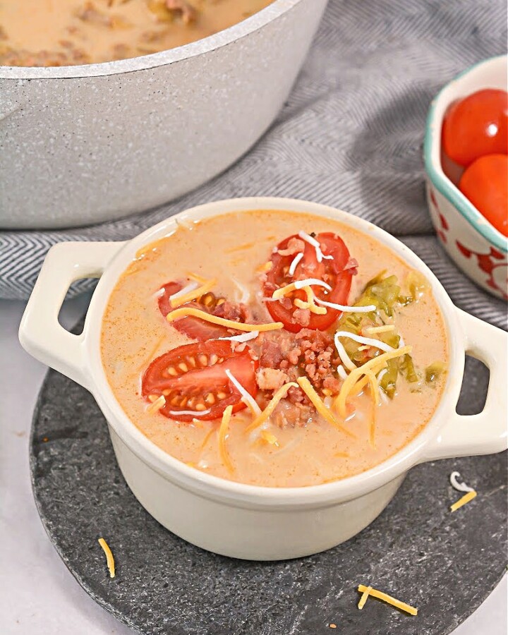 Keto Bacon Cheeseburger Soup