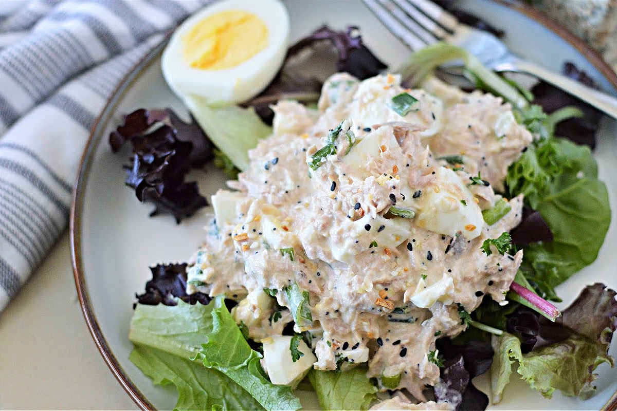 Keto Everything But the Bagel Tuna Egg Salad