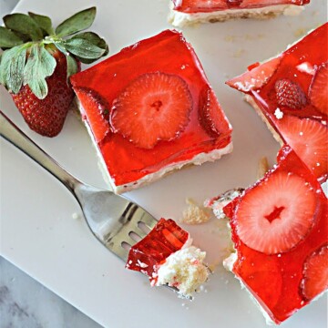 Low-Carb Strawberry Pretzel Salad