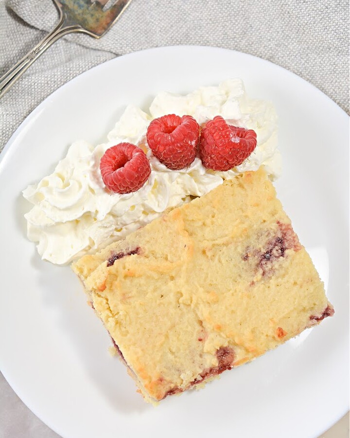 Keto Raspberry Swirl Cake Bars
