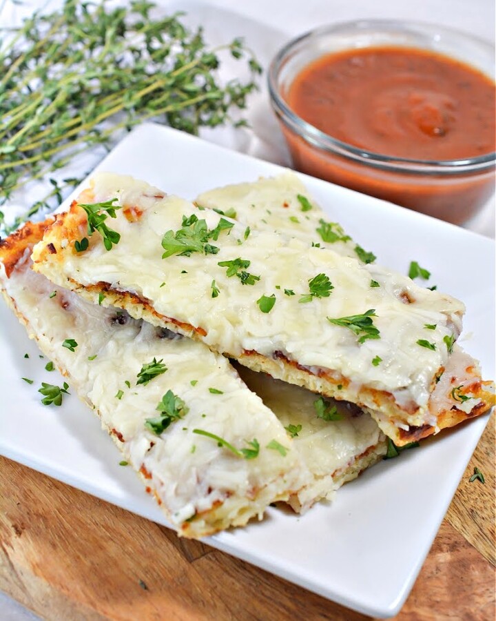 Keto Cheesy Cauliflower Breadsticks