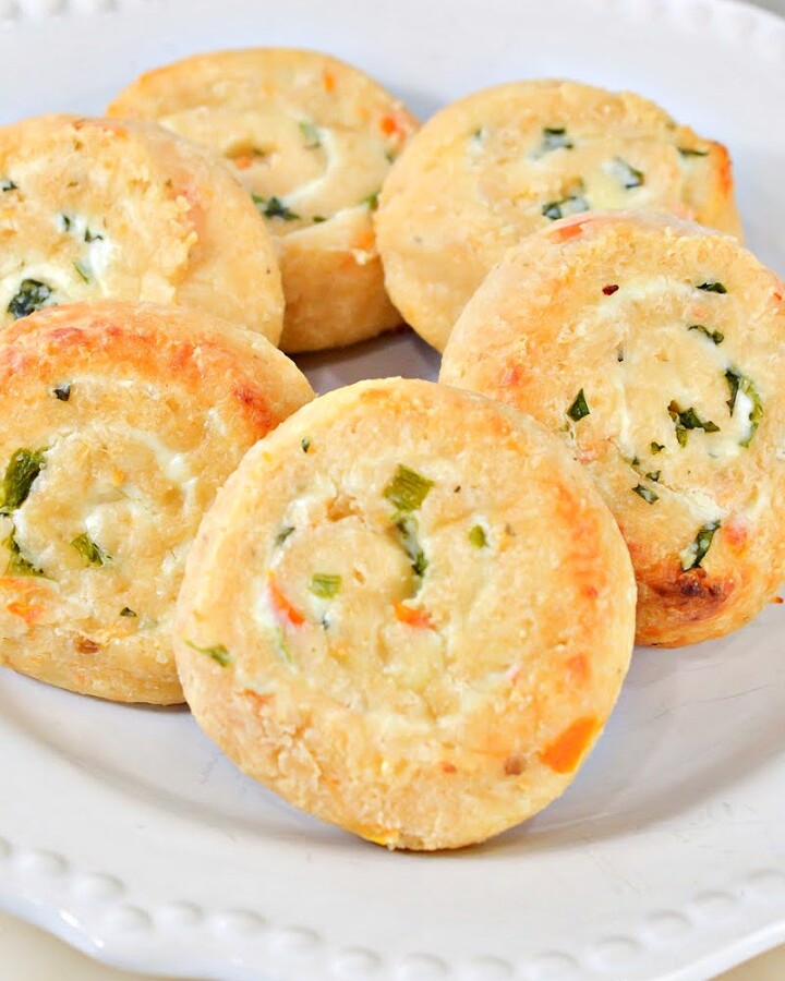 Keto Tomato Basil Cream Cheese Pinwheels