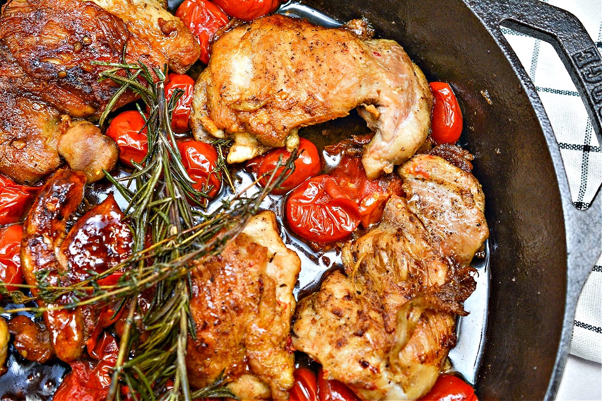 Keto Skillet Balsamic Tomato and Herb Chicken Thighs