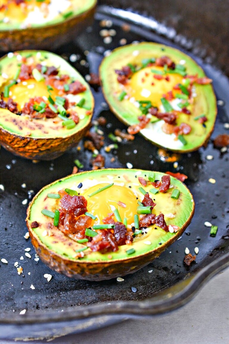 Keto Baked Avocado Egg - The Easiest Breakfast You'll Ever Make