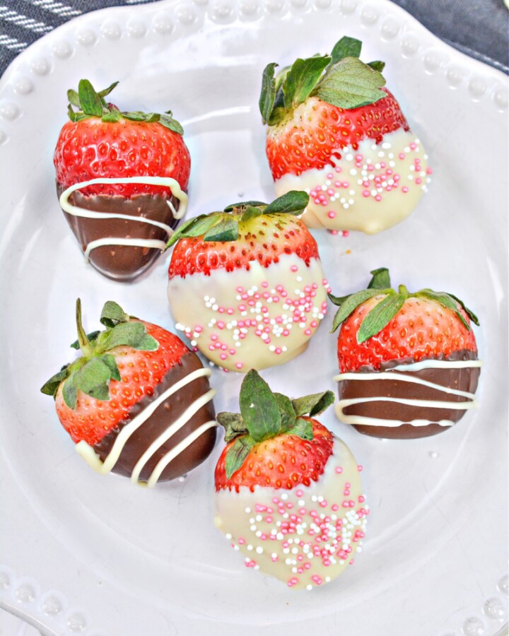 Keto Chocolate Dipped Strawberries