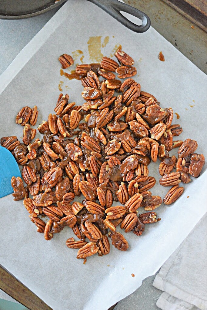 Keto Caramel Pecans 3 Net Carbs Per Serving