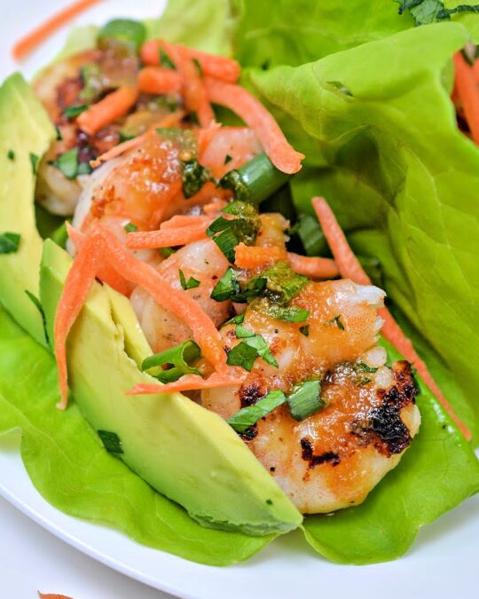Low-Carb Avocado Shrimp Lettuce Wraps
