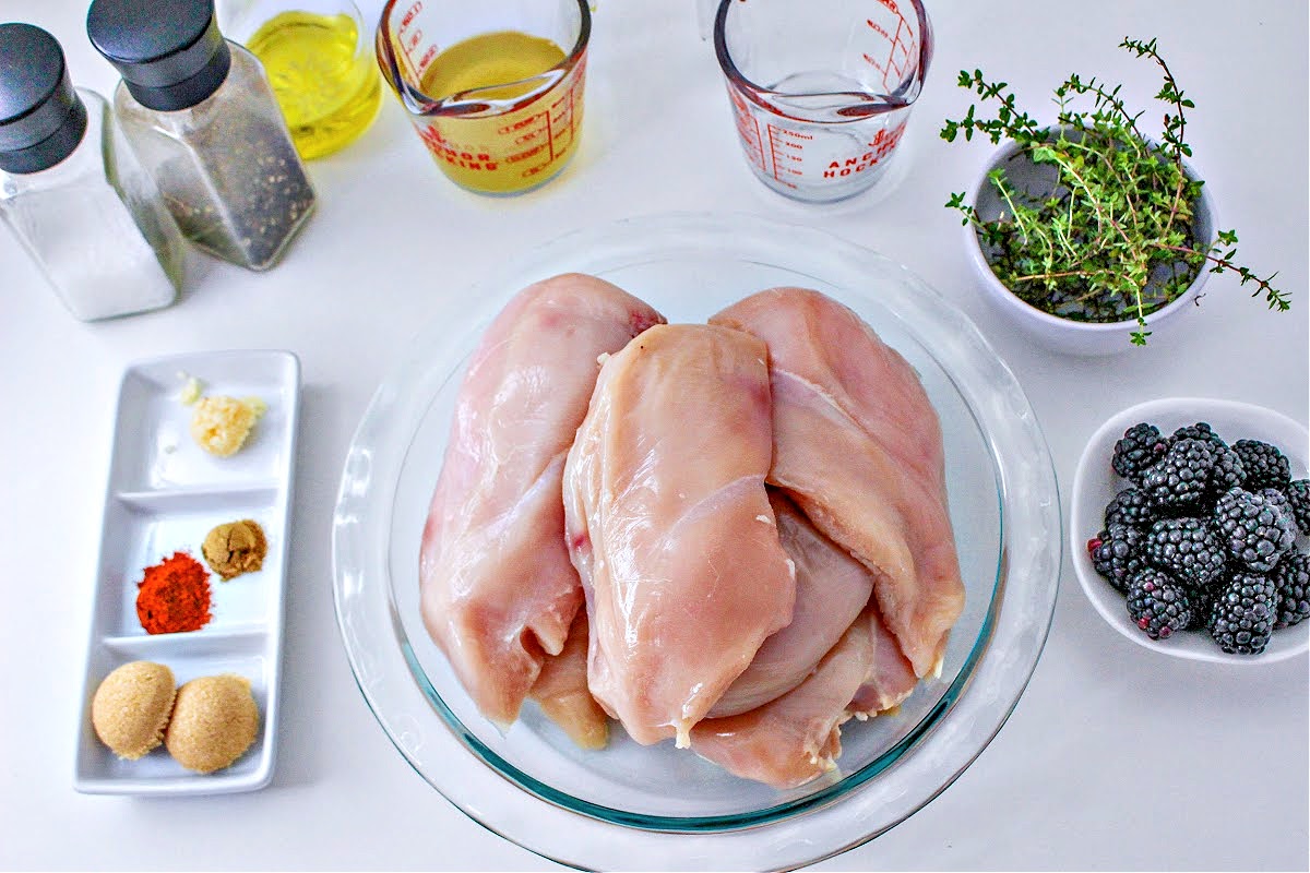 The ingredients for blackberry chicken