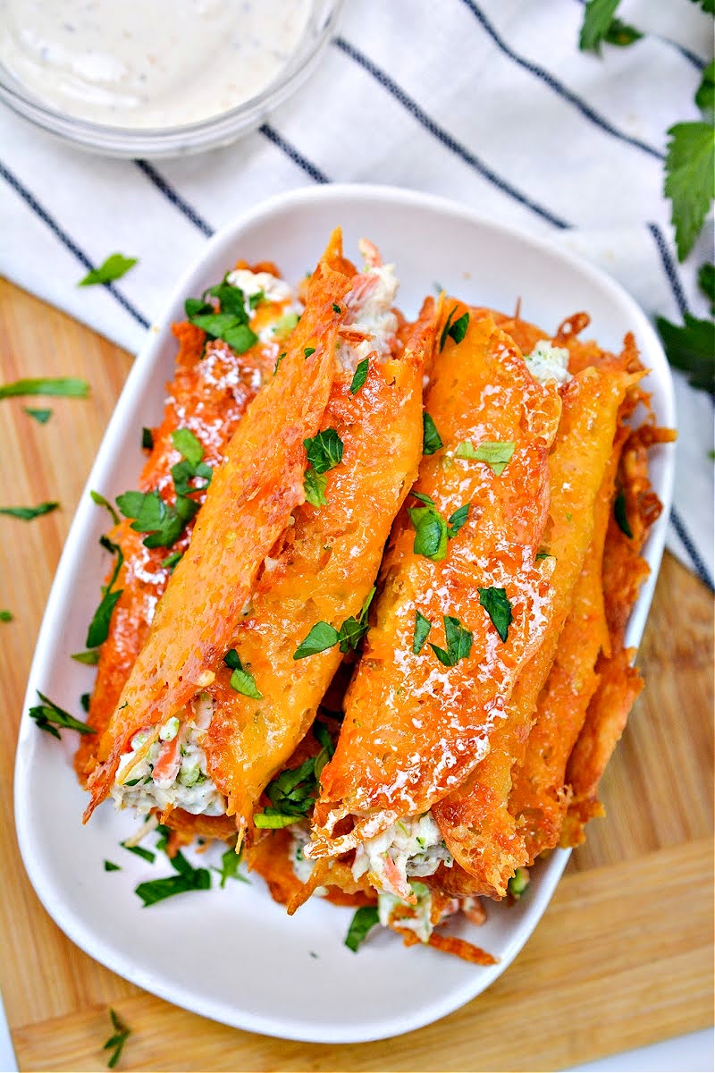 A plate of keto chicken ranch roll ups