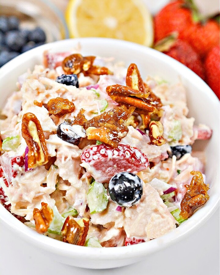 Low-Carb Mixed Berry Chicken Salad With Candied Pecans