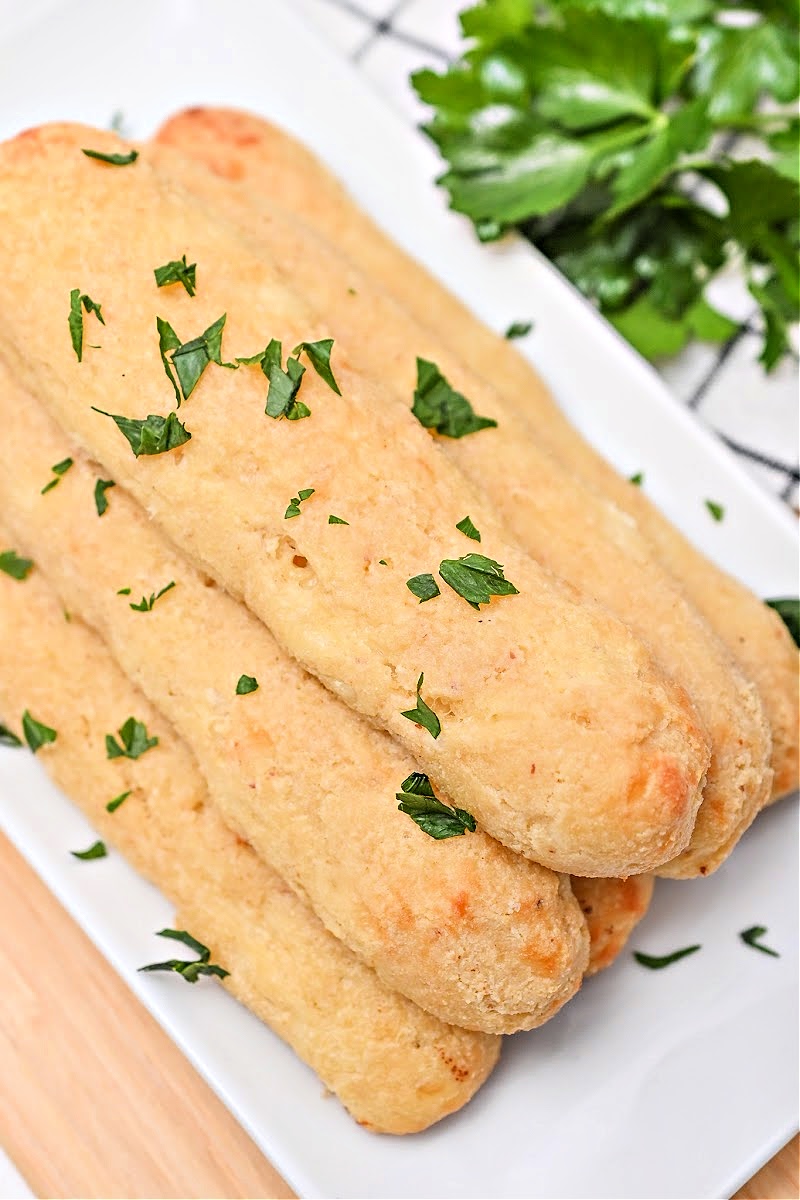 Keto Copycat Olive Garden Breadsticks