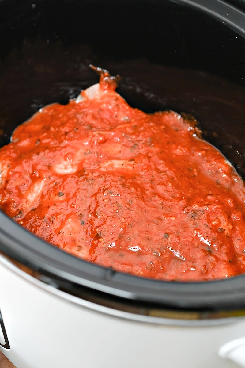 Keto Crockpot Tomato Alfredo Chicken