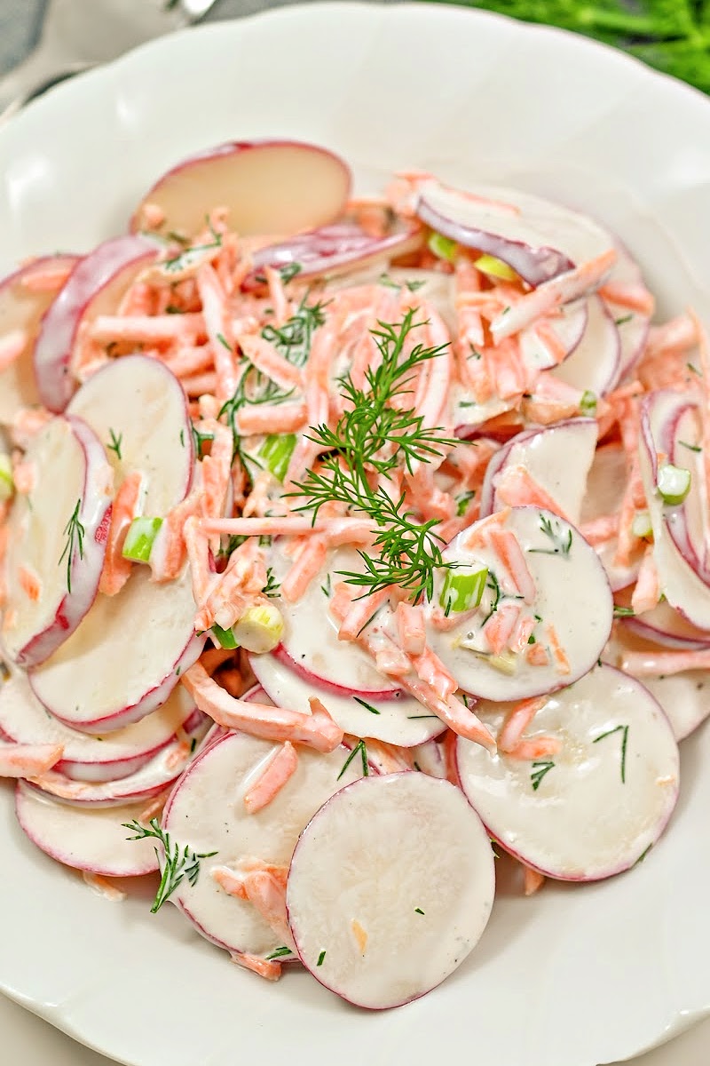 Low Carb Keto Carrot and Radish Salad