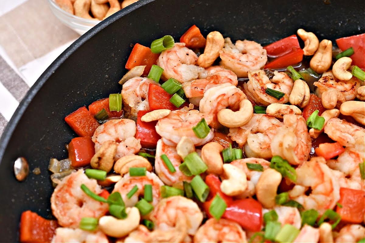 Keto Cashew Shrimp
