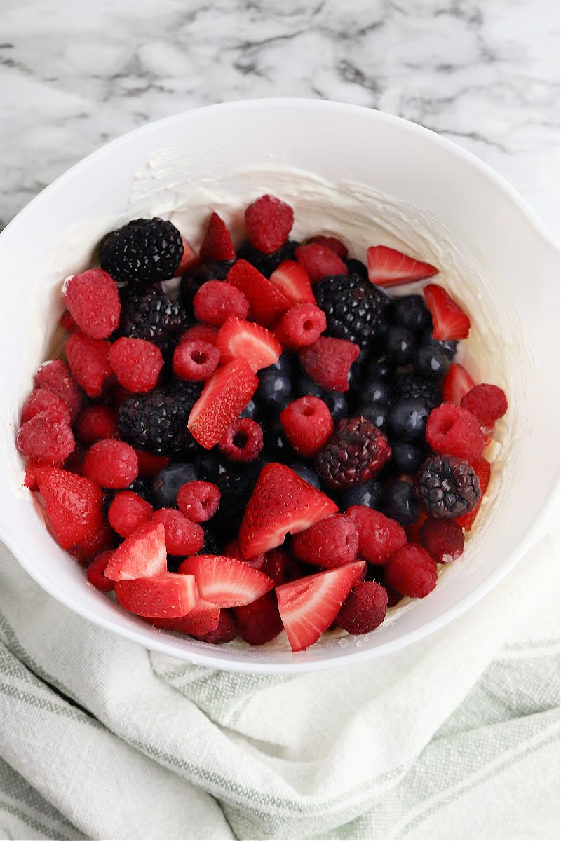 Keto Very Berry Cheesecake Salad