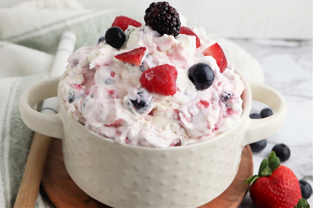 Keto Very Berry Cheesecake Salad