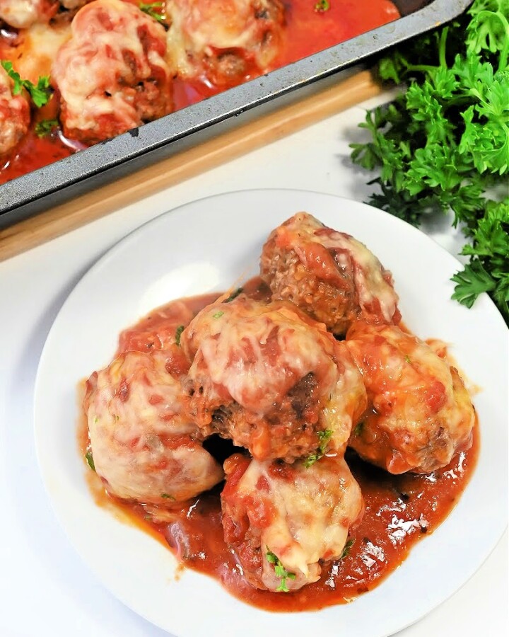 Keto Saucy Cottage Cheese Meatballs