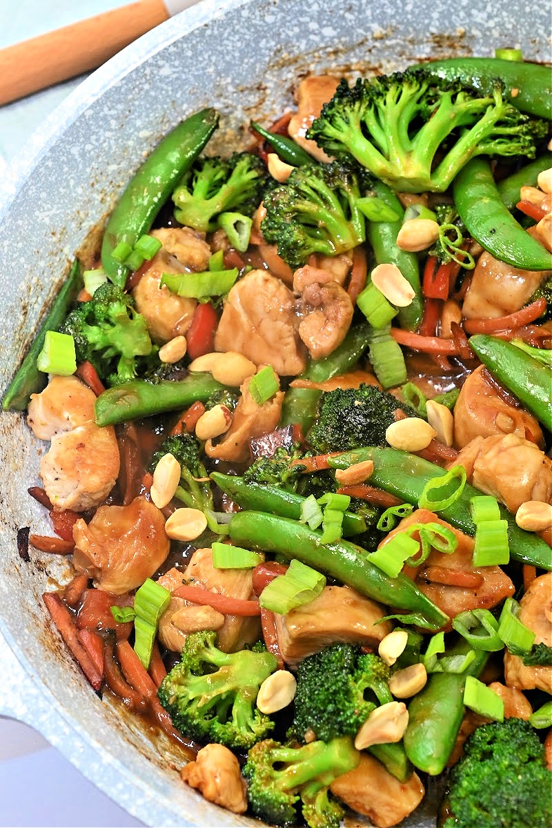Keto Peanut Thai Chicken Skillet