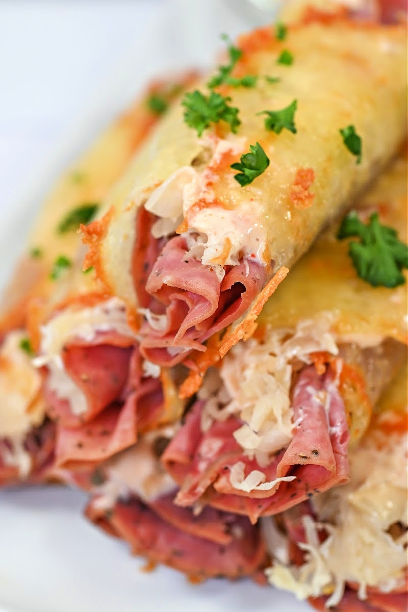 Crispy Keto Reuben Roll-Ups