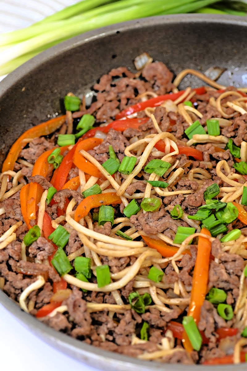 Easy Keto Lo Mein With Ground Beef