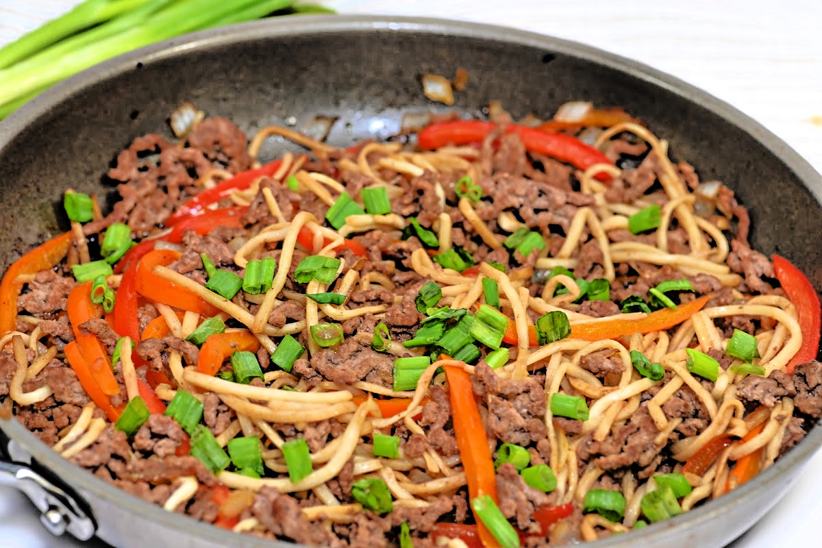 Easy Keto Lo Mein With Ground Beef