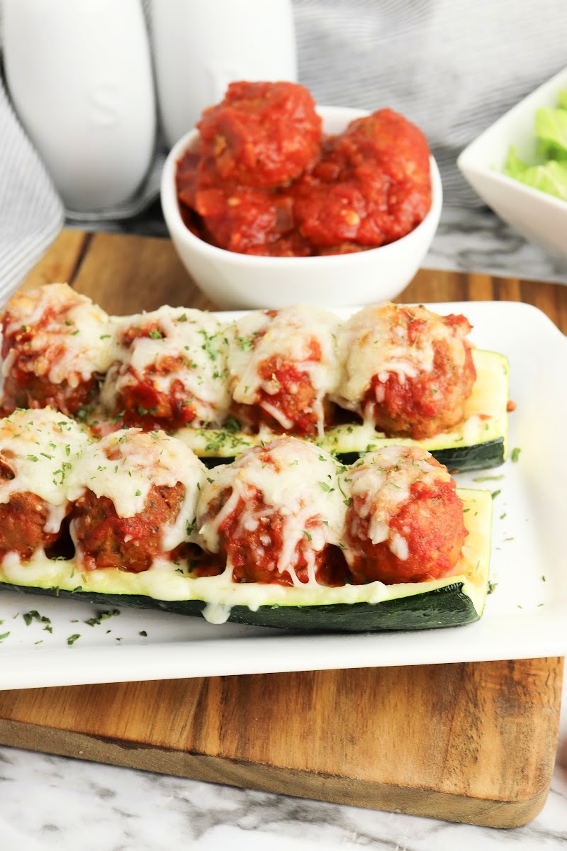 Low-Carb Meatball Zucchini Boats
