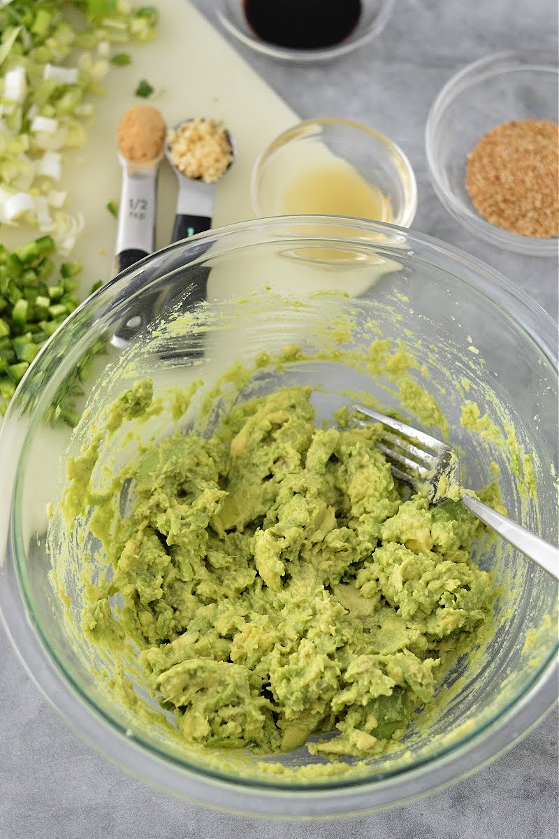Low-carb Asian Guacamole